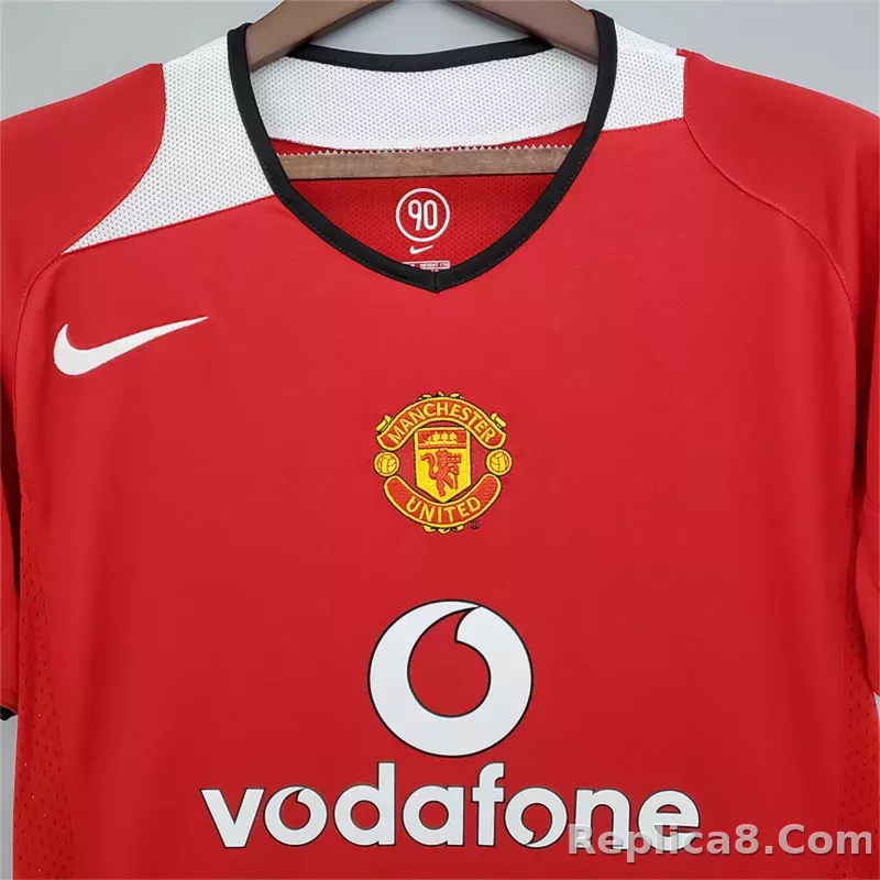 04-06 Manchester United Home Retro Jersey - detail