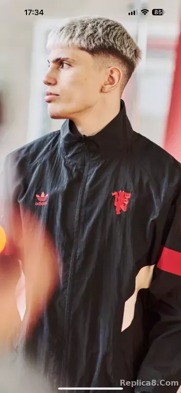 2024-2025 Manchester United Retro Jersey Windbreaker Top+Pants Grey - detail
