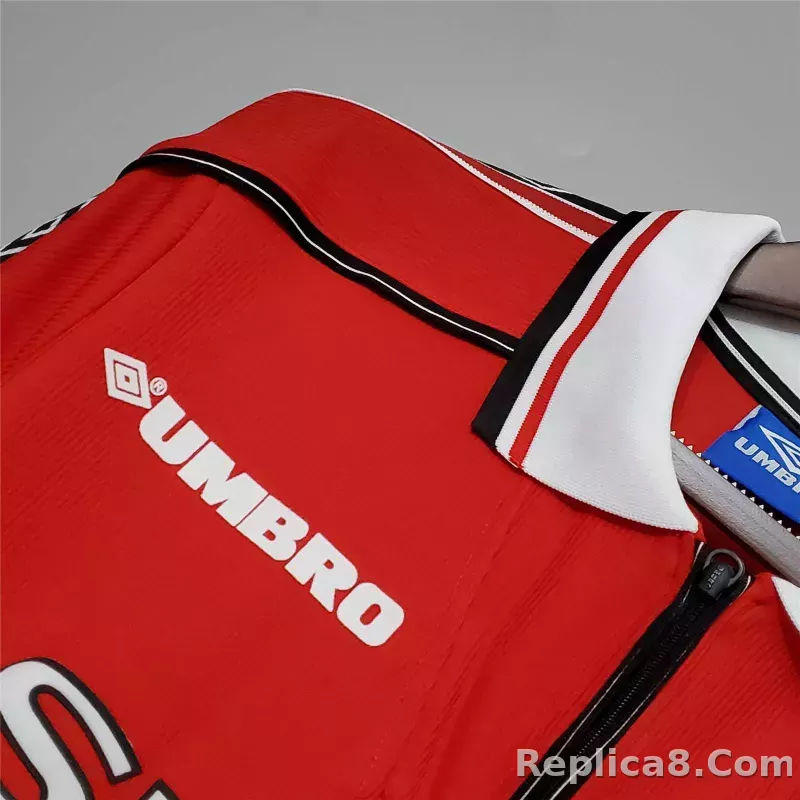1998-1999 Manchester United Home Retro Jersey Long Sleeve - detail
