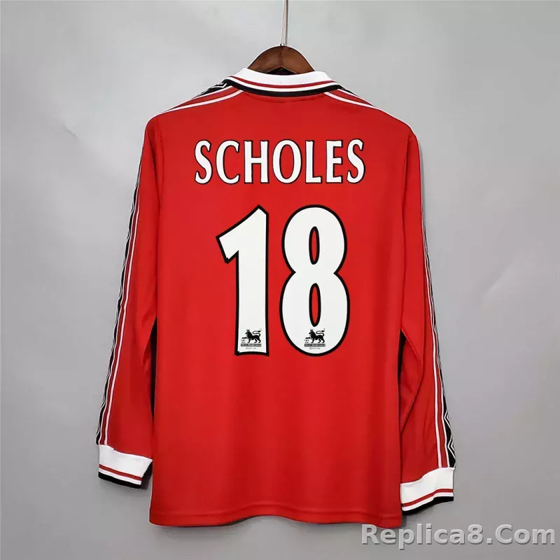 1998-1999 Manchester United Home Retro Jersey Long Sleeve - detail
