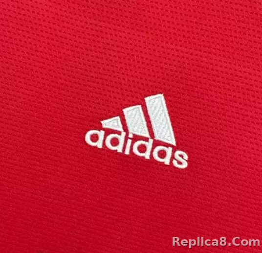 21-22 Manchester United Home Retro Jersey - detail