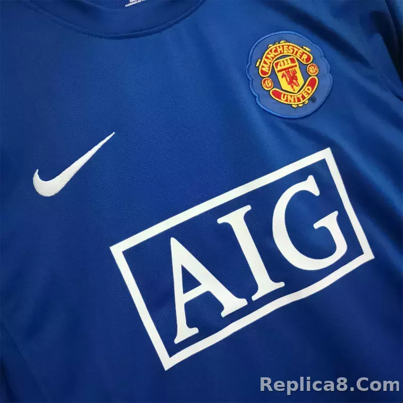 08-09 Manchester United Home Retro Jersey Long Sleeve - detail