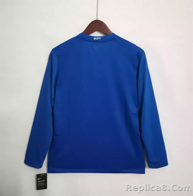 08-09 Manchester United Home Retro Jersey Long Sleeve - detail