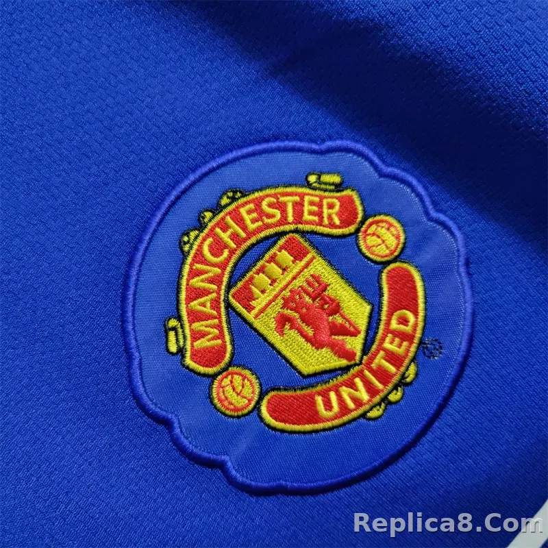 08-09 Manchester United Home Retro Jersey - detail