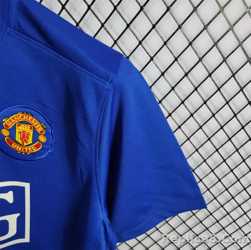 08-09 Manchester United Home Retro Jersey - detail