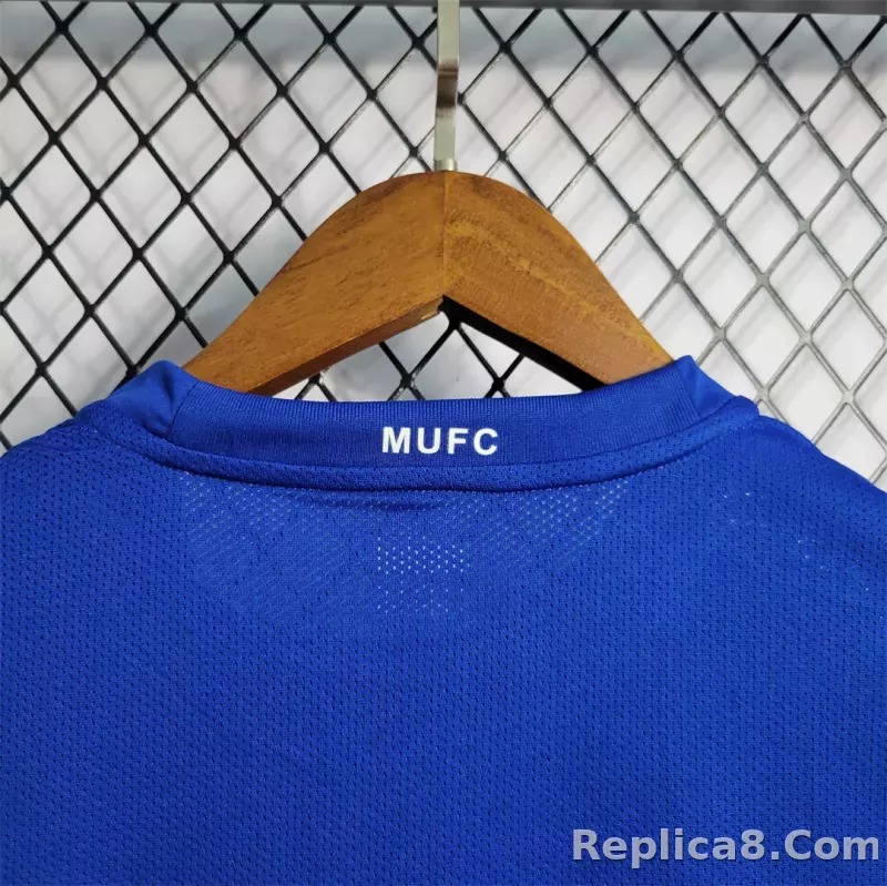 08-09 Manchester United Home Retro Jersey - detail