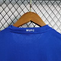 08-09 Manchester United Home Retro Jersey - view 8