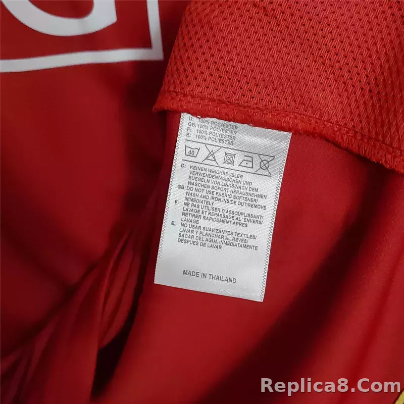 2006/07 Manchester United Home Retro Jersey - detail