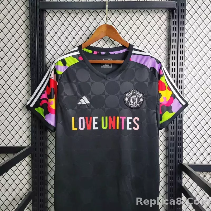 24-25 Manchester United  Joint Edition Special Kit - detail