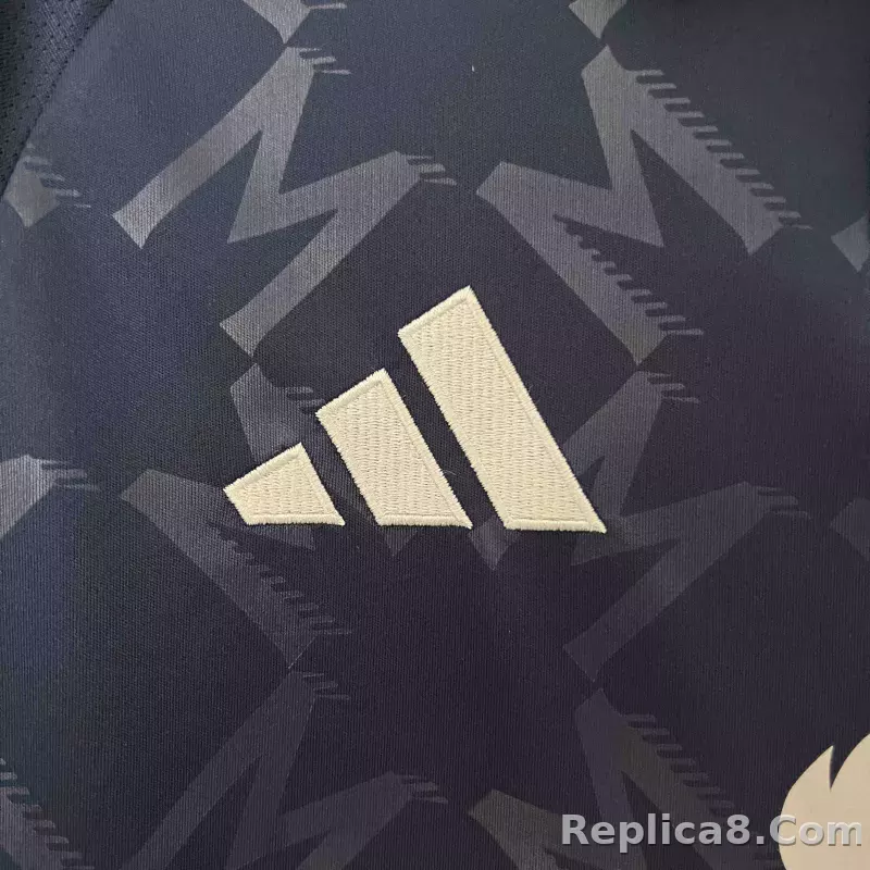 24-25 Manchester United Away Fan Version - detail