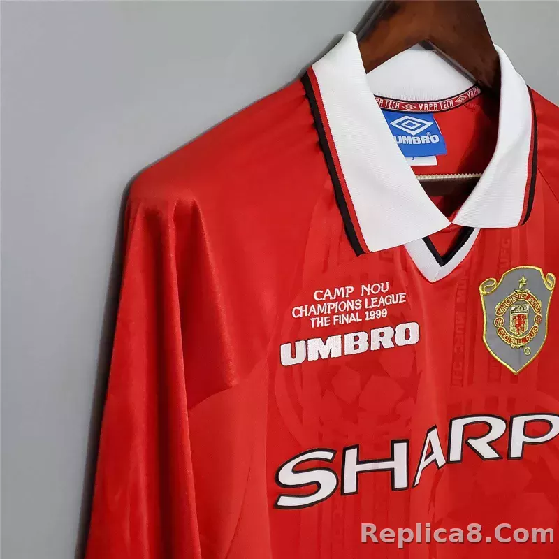 1999-2000 Manchester United Home Retro Jersey Long Sleeve - detail
