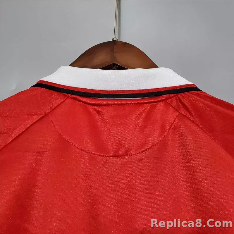 1999-2000 Manchester United Home Retro Jersey Long Sleeve - detail