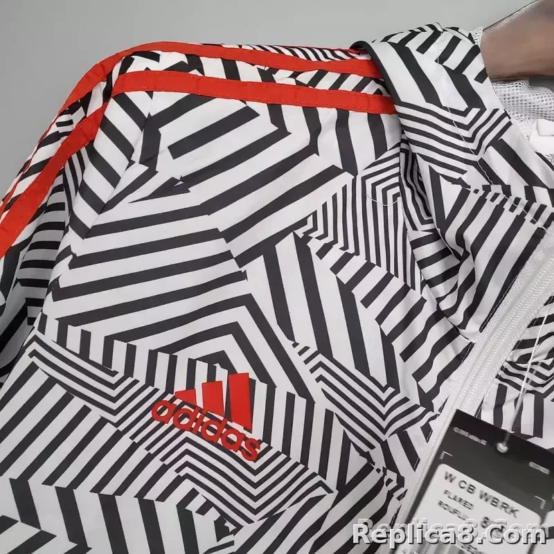 2021/2022 Manchester United Jersey Windbreaker Black-White Stripes - detail