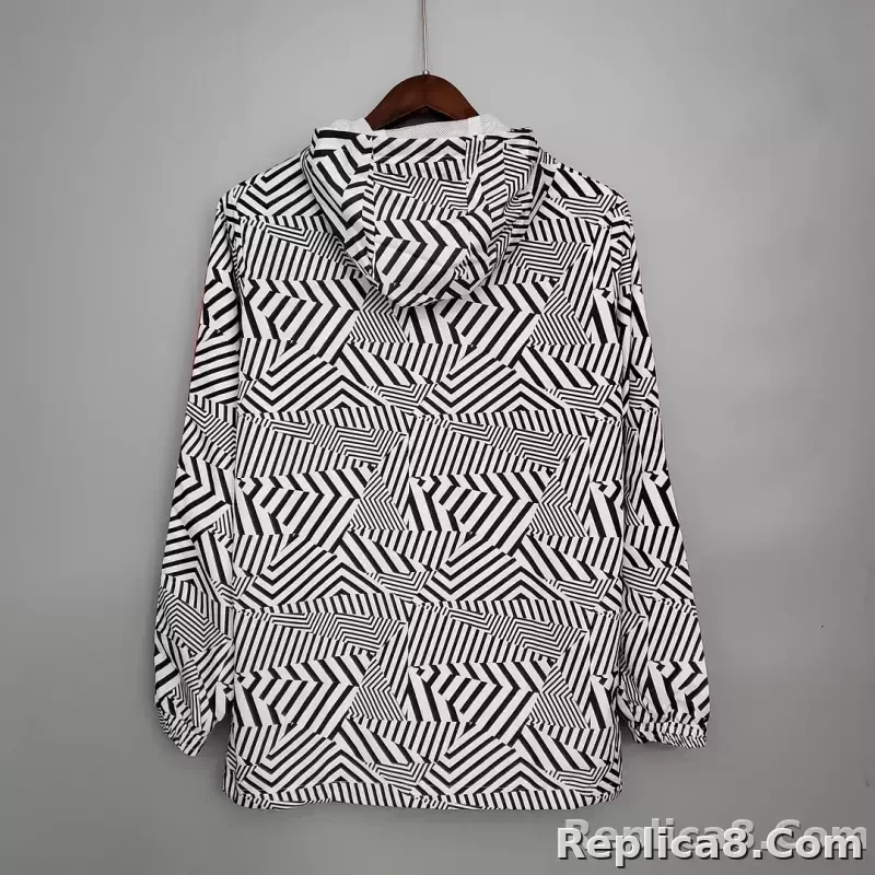 2021/2022 Manchester United Jersey Windbreaker Black-White Stripes - detail