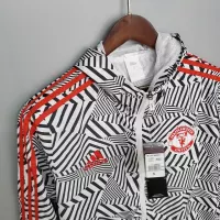 2021/2022 Manchester United Jersey Windbreaker Black-White Stripes - view 3