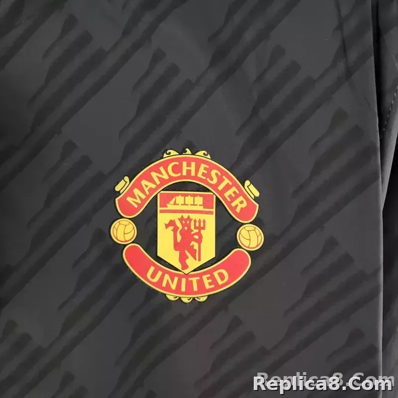 2022/2023 Manchester United Windbreaker Black Red Edge - detail