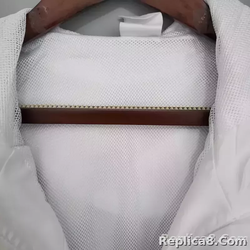2021/2022 Manchester United Jersey Windbreaker White - detail