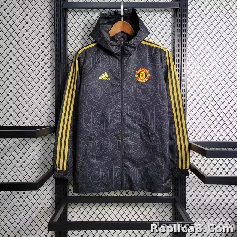 2023/2024 Manchester United Windbreaker black