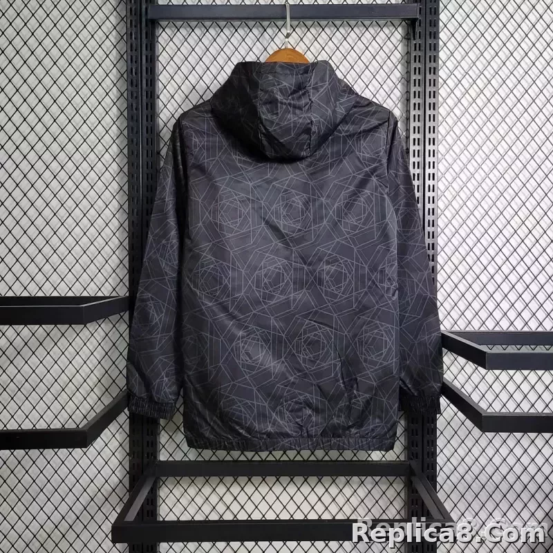 2023/2024 Manchester United Windbreaker black - detail