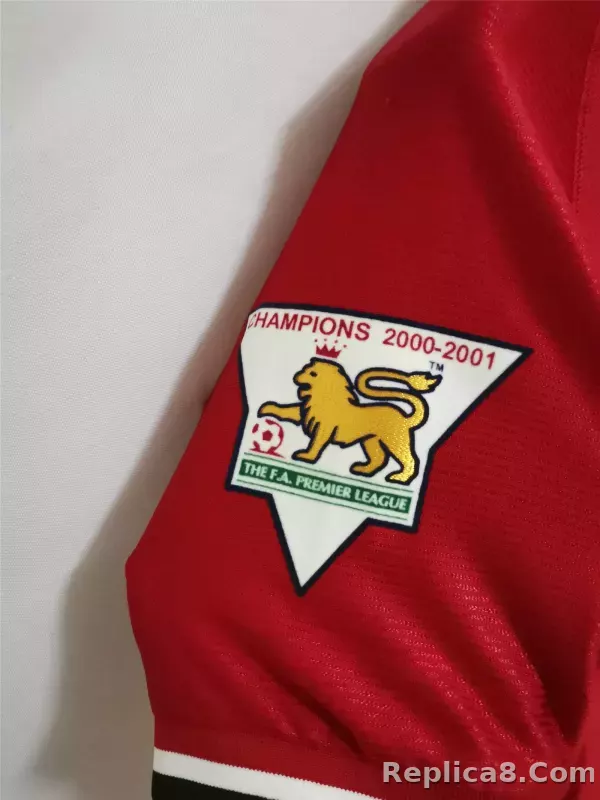 00-02 Manchester United Home Retro Jersey - detail