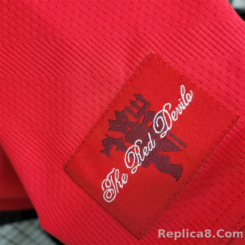 07-08 Manchester United Home Retro Jersey Long Sleeve - detail
