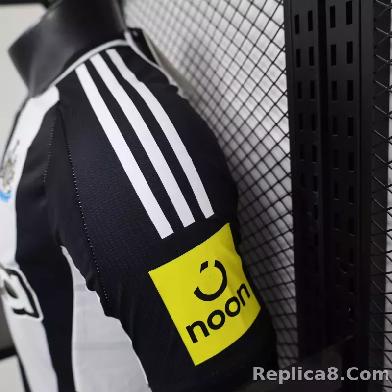 24-25 Newcastle United Home Soccer Jersey Player Version - detail