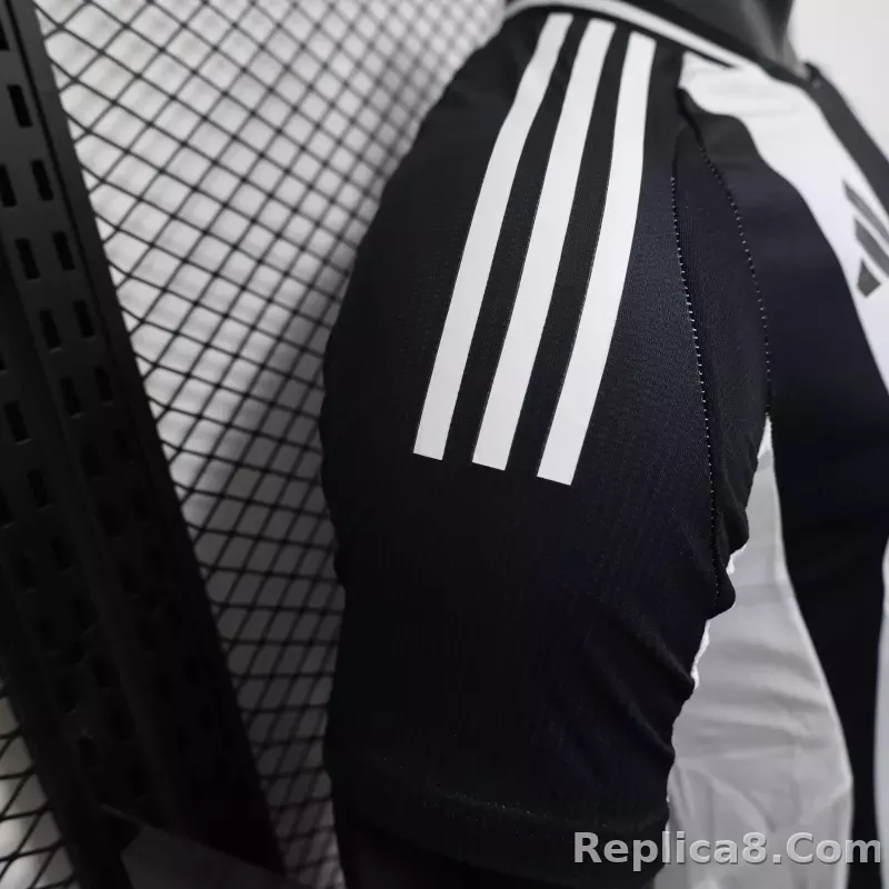 24-25 Newcastle United Home Soccer Jersey Player Version - detail