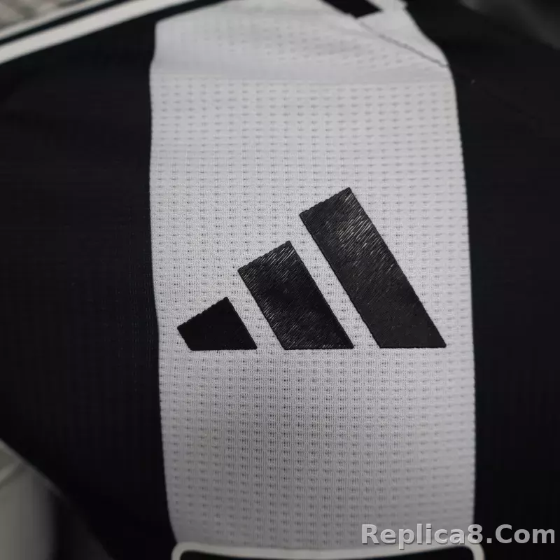 24-25 Newcastle United Home Soccer Jersey Player Version - detail
