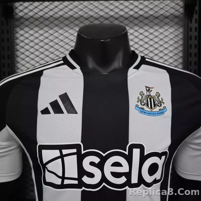24-25 Newcastle United Home Soccer Jersey Player Version - detail