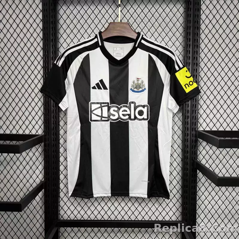 24-25 Newcastle United Home Soccer Jersey