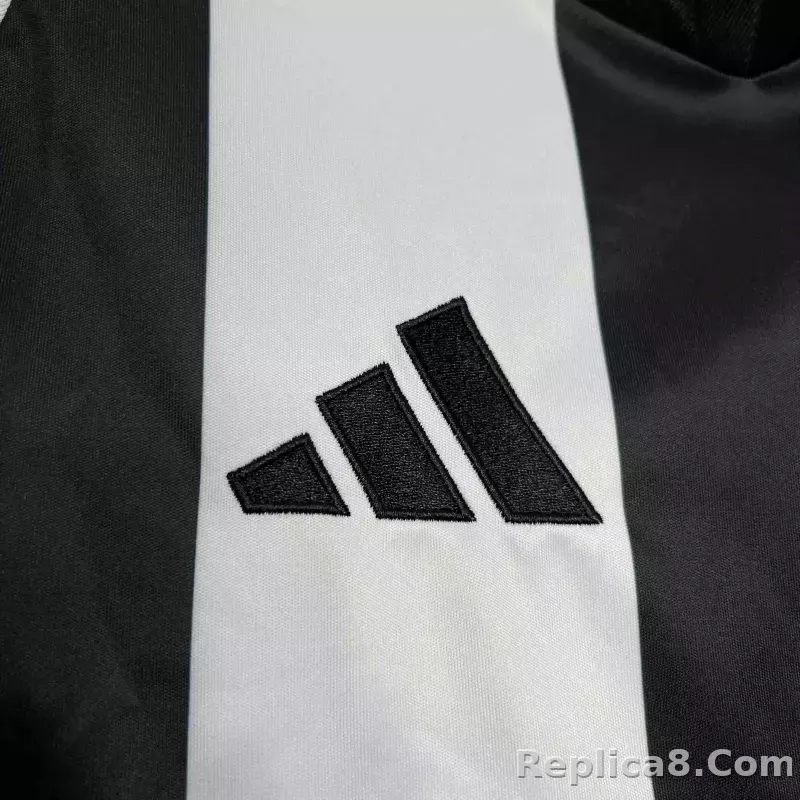 24-25 Newcastle United Home Soccer Jersey - detail