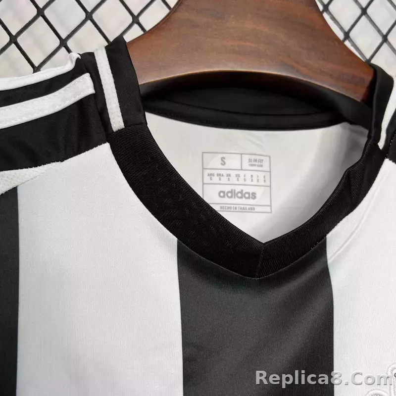 24-25 Newcastle United Home Soccer Jersey - detail