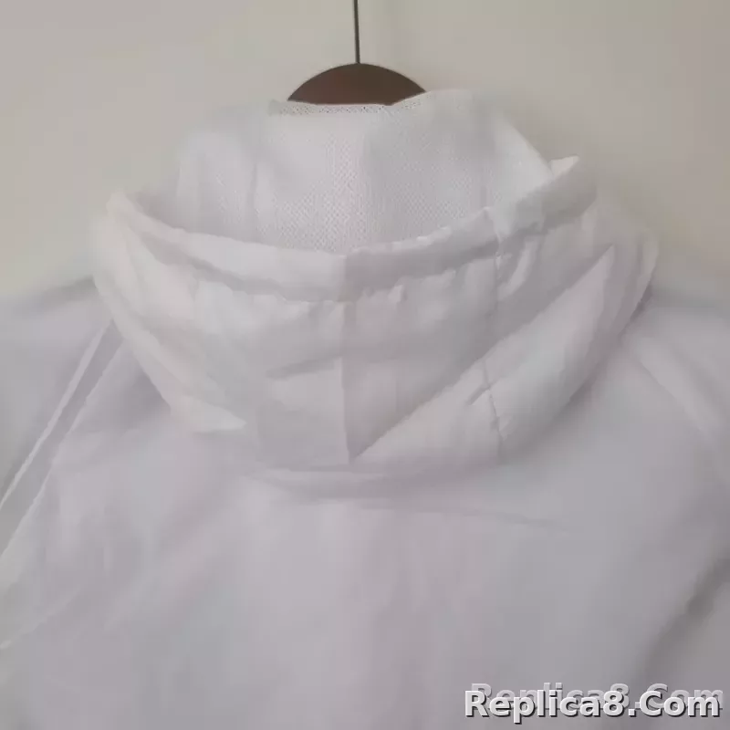 2022/2023 Tottenham Windbreaker White - detail