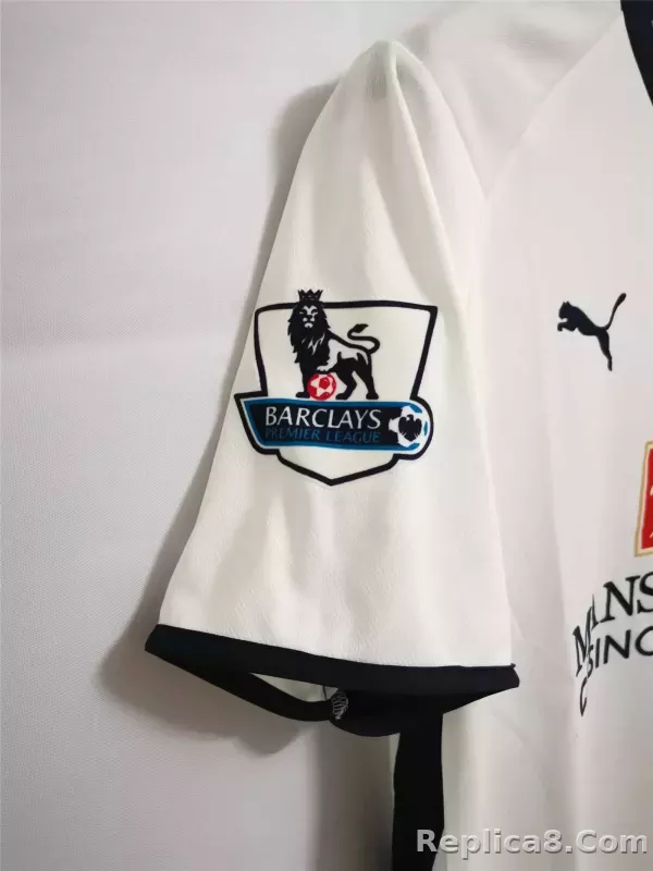 08-09 Tottenham Hotspur Home Retro Jersey - detail
