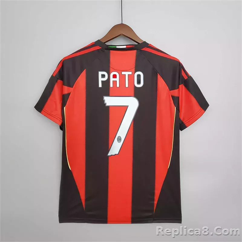 2010-11 AC Milan  Retro Jersey Home - detail