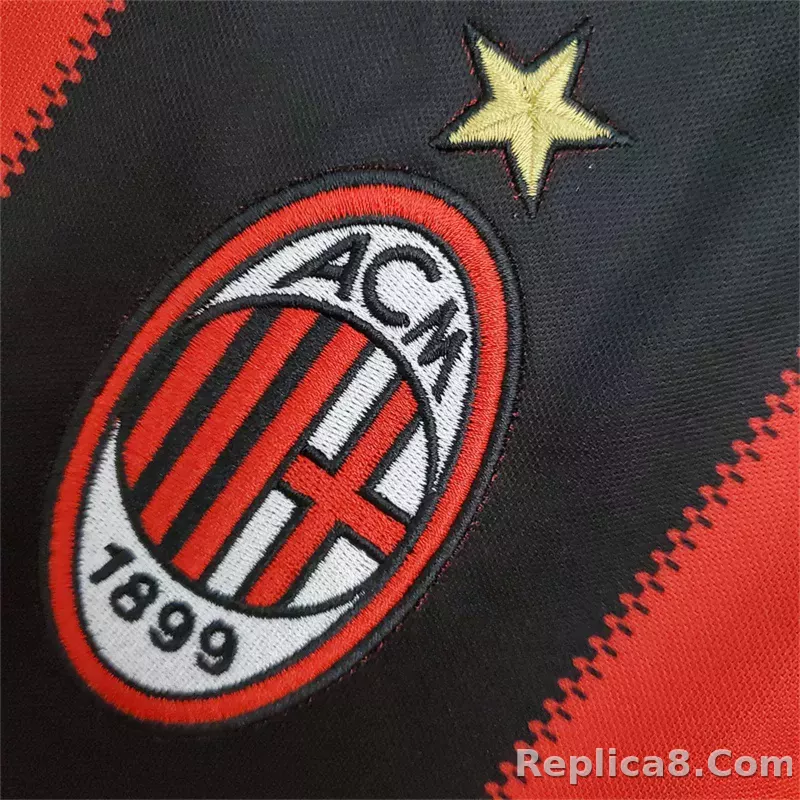 2010-11 AC Milan  Retro Jersey Home - detail