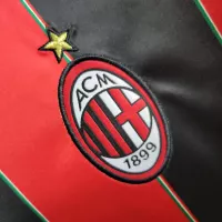 2012-13 AC Milan  Retro Jersey Home - view 5