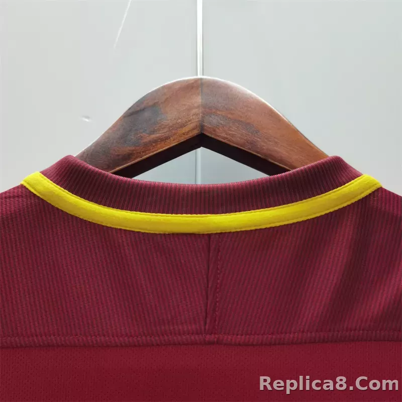 17-18 AS Roma Retro Jersey - detail
