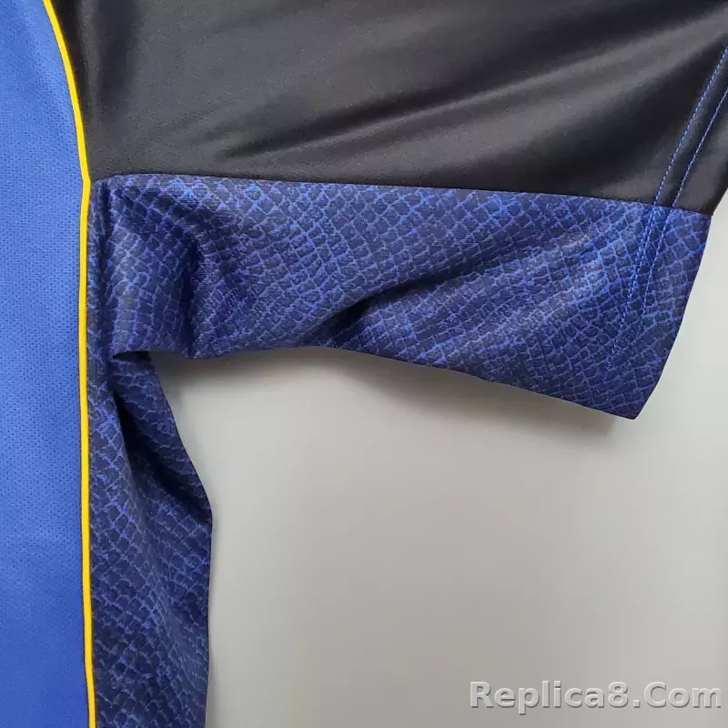 01-02 Inter Milan Retro Jersey Home - detail