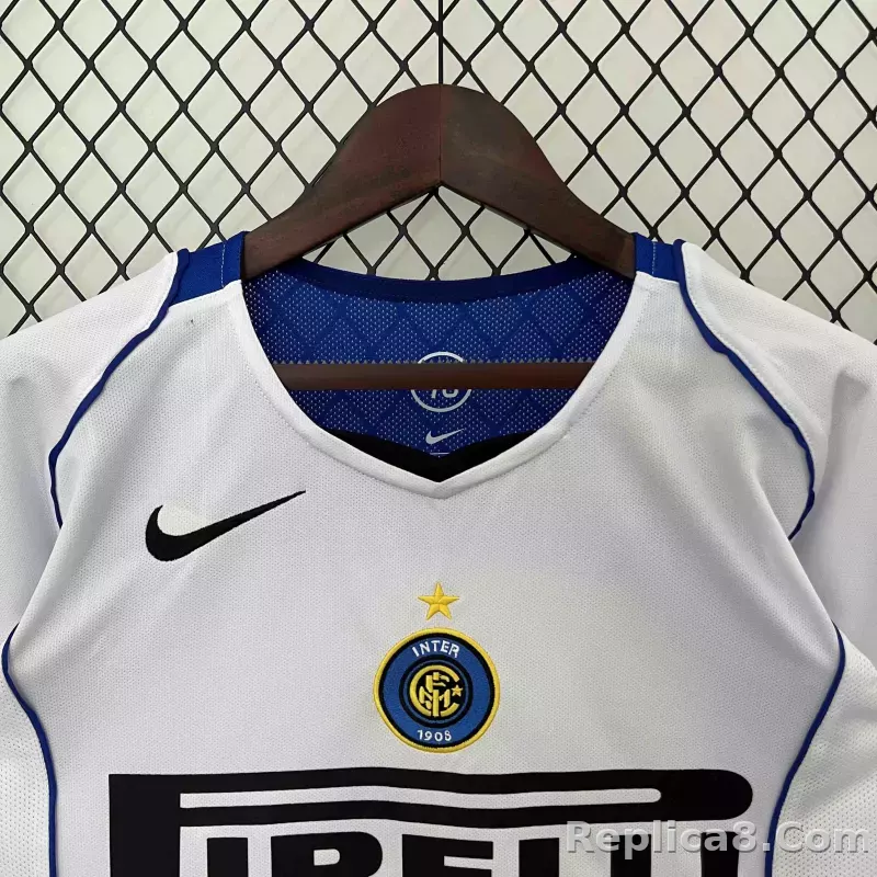 04-05 Inter Milan Retro Jersey Away - detail