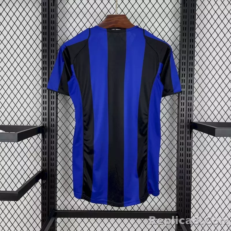 04-05 Inter Milan Retro Jersey Home - detail