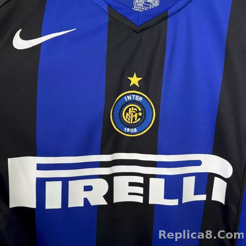 04-05 Inter Milan Retro Jersey Home - detail