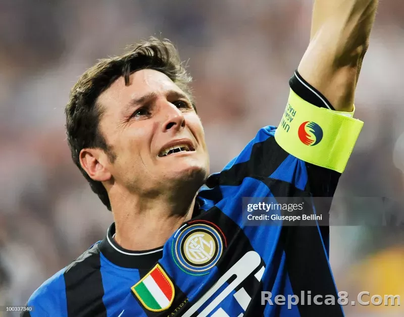 09-10 Inter Milan Retro Jersey Home Player Edition - detail