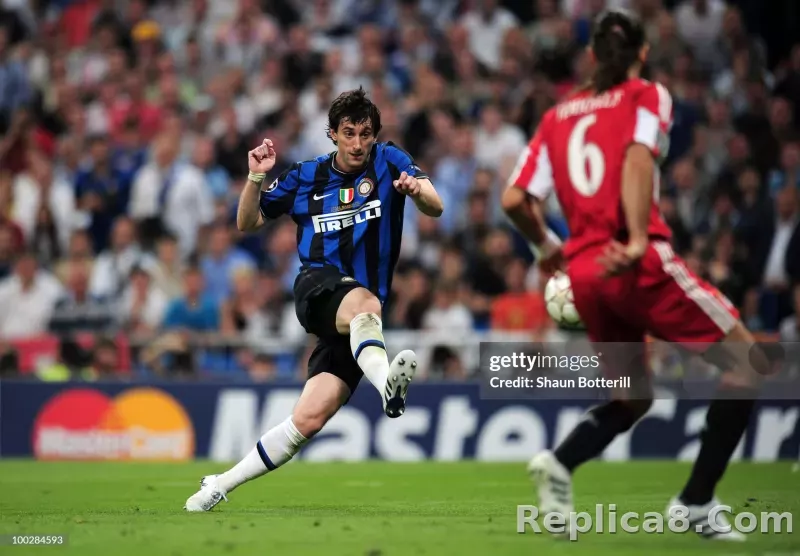 09-10 Inter Milan Retro Jersey Home Player Edition - detail