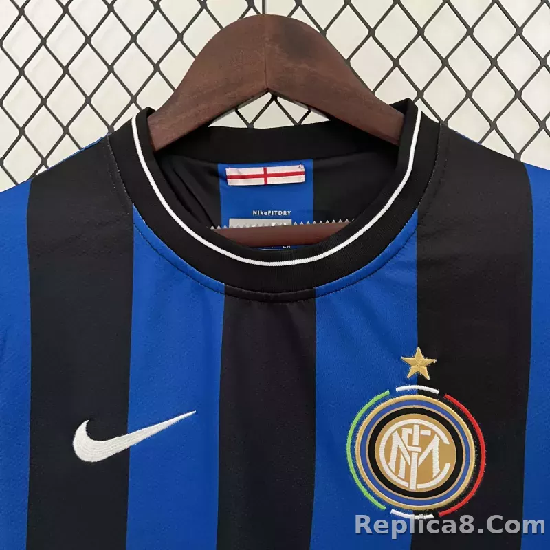 09-10 Inter Milan Retro Jersey Home - detail