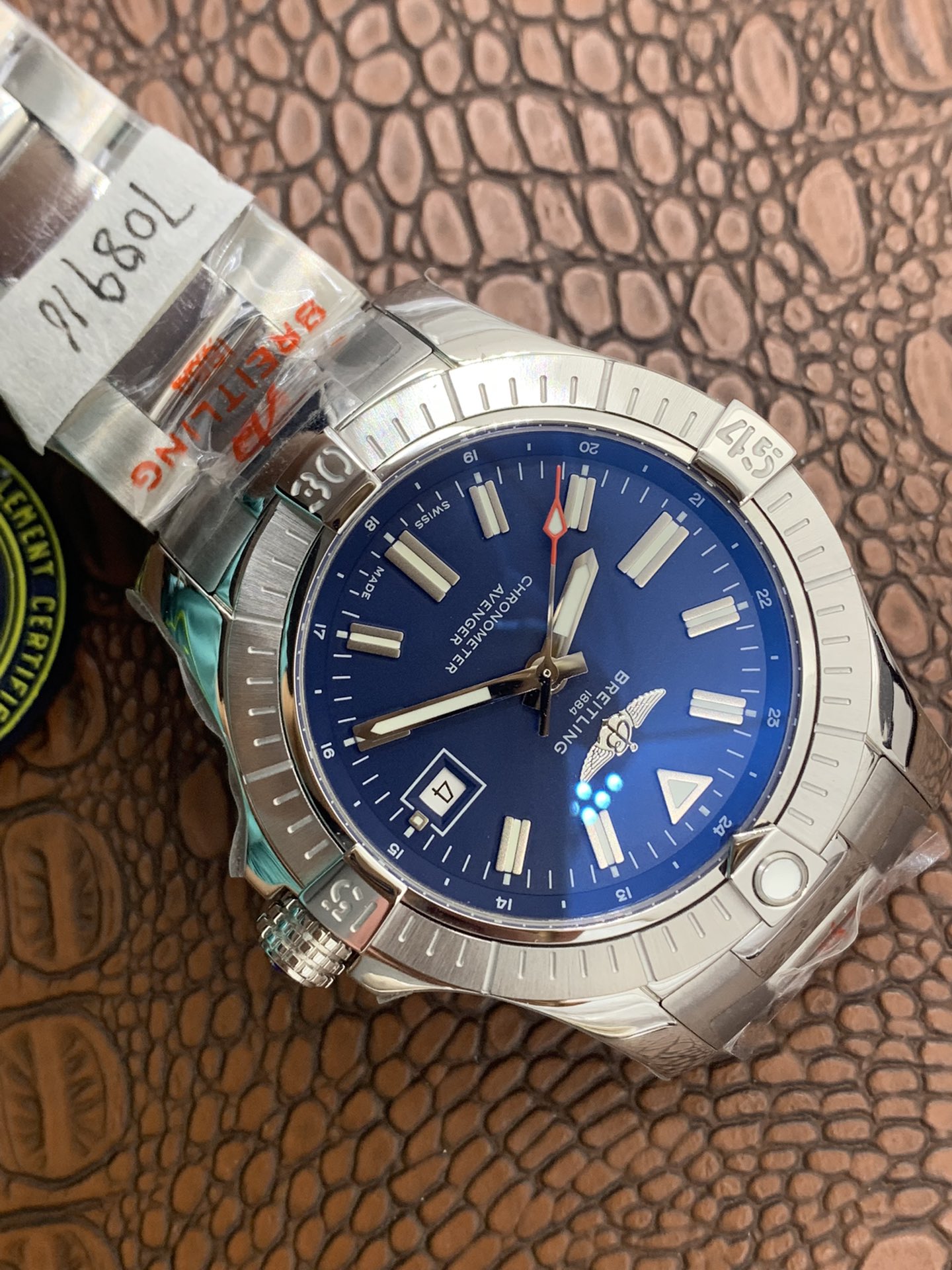 Breitling Avenger Automatic 43 A17318101C1A1 - gallery