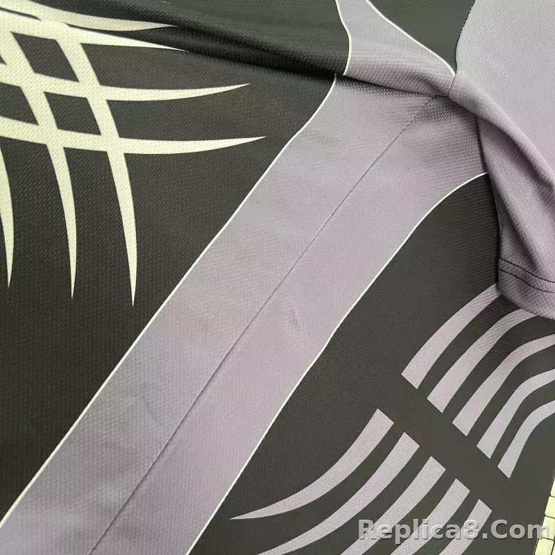 01-02 Juventus Goalkeeper Retro Soccer Jersey - detail