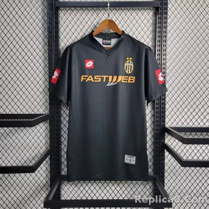 01-02 Juventus Away Retro Soccer Jersey