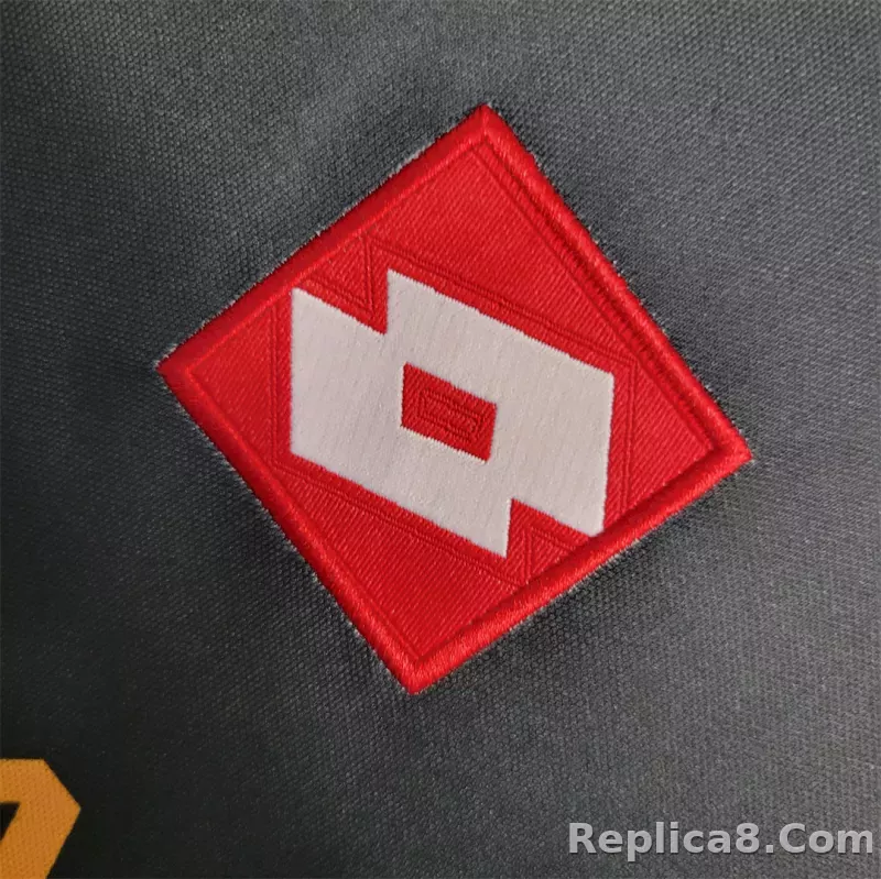 01-02 Juventus Away Retro Soccer Jersey - detail