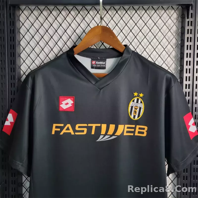 01-02 Juventus Away Retro Soccer Jersey - detail